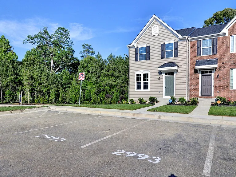 2993 Perdue Springs Dr — Photo 2
