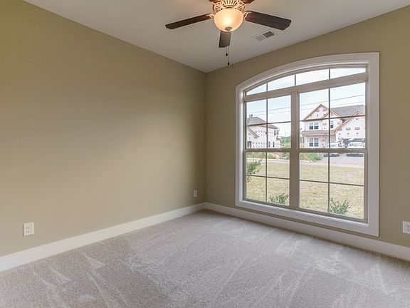 4th image of 1411 Wrangler Ln