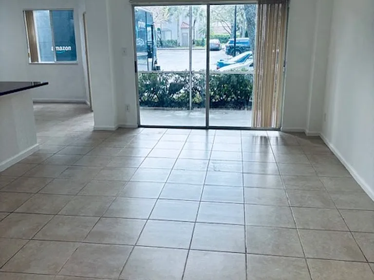 The Mirage Apartments — Photo 133