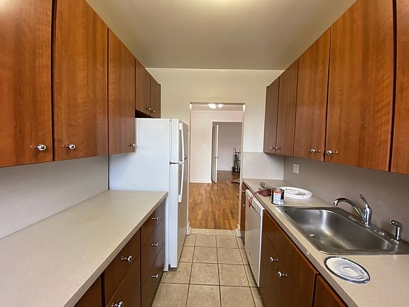 4th image of 103-11 Queens Blvd #3