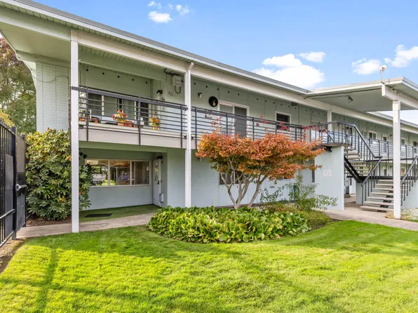 737 Stevens St #121, Medford, OR 97504