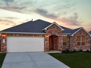 1921 Angein Ln, Fort Worth, TX 76131