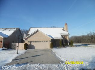 3402 Beckwith Ln, Crete, IL 60417