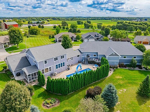 5th image of 501 Vista Cir