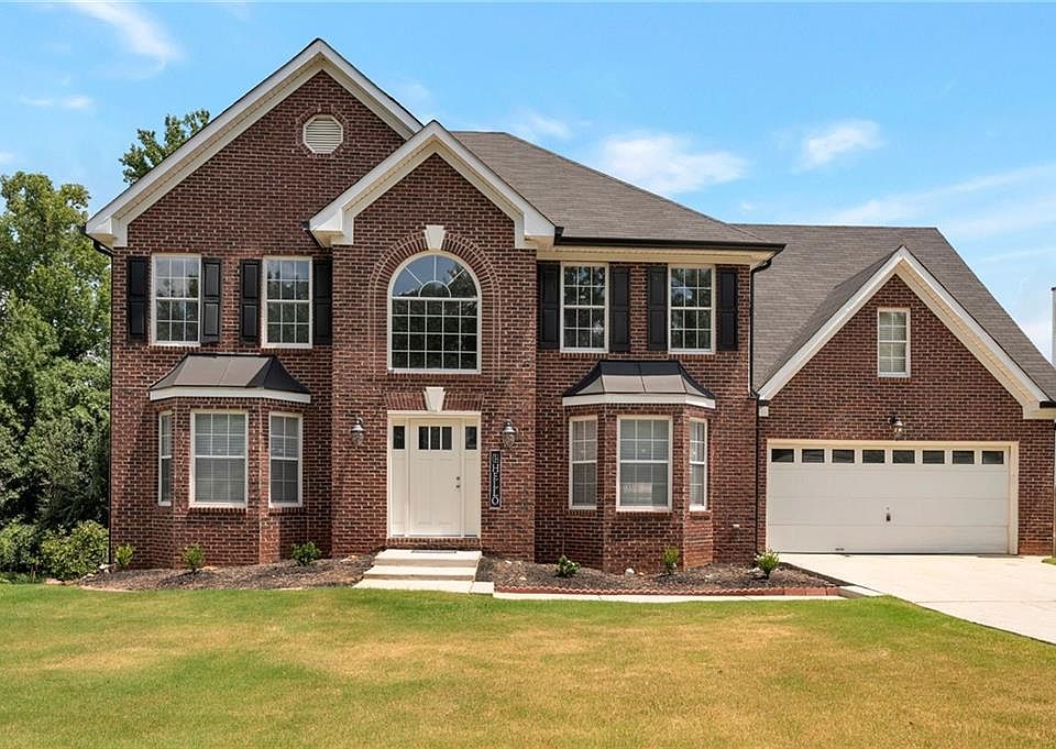 1st image of 532 Surrey Ln