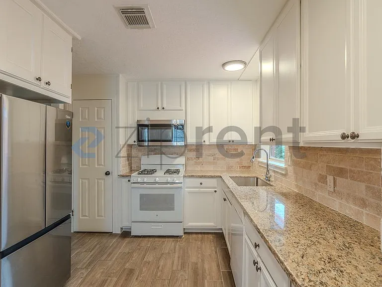 4701 W 43rd St — Photo 9