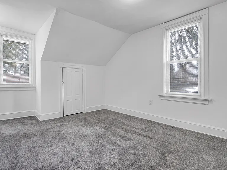 38 Brenwal Ave — Photo 5