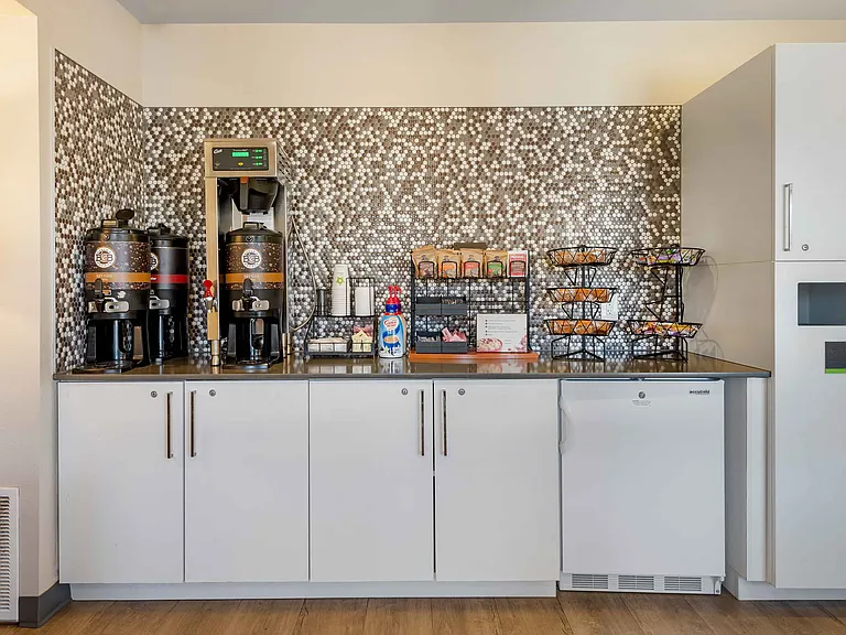 Free Grab-and-Go Breakfast