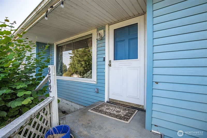 3rd image of 232 Bridgeway