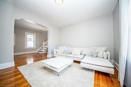 5th image of 114 Chancery St