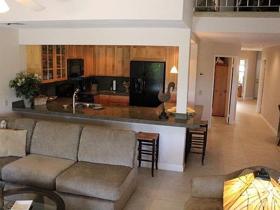 5th image of 41786 Woodhaven Dr W