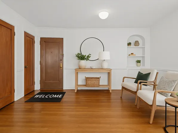 286 Corbin Place image 3 of 11