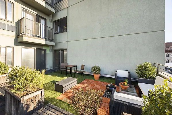 Sold by Bold New York | media 5