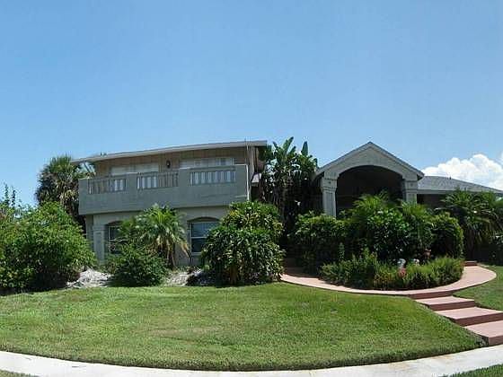1st image of 730 Tigertail Ct
