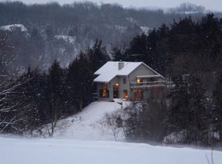 32 Tanager Ln, Galena, IL 61036