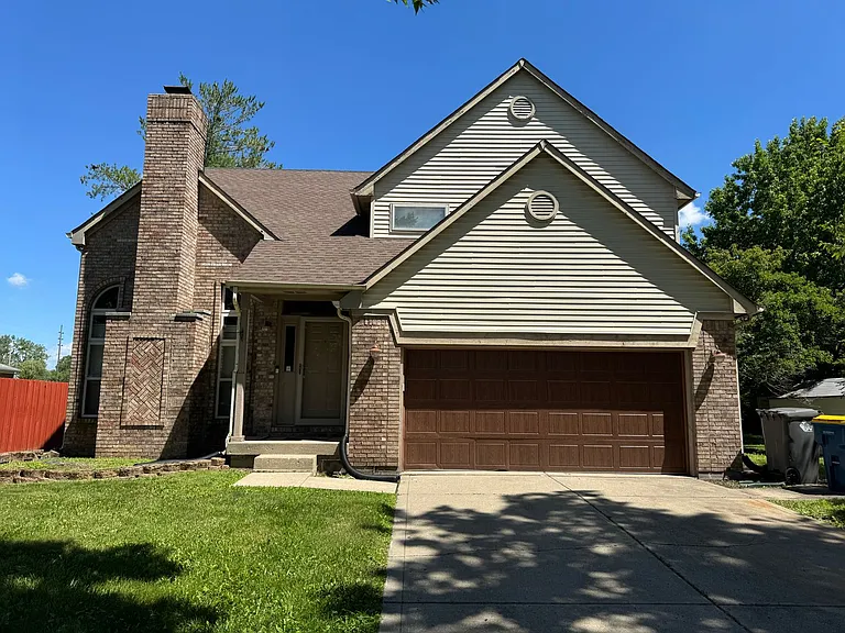 5538 N Meadow Dr — Photo 1