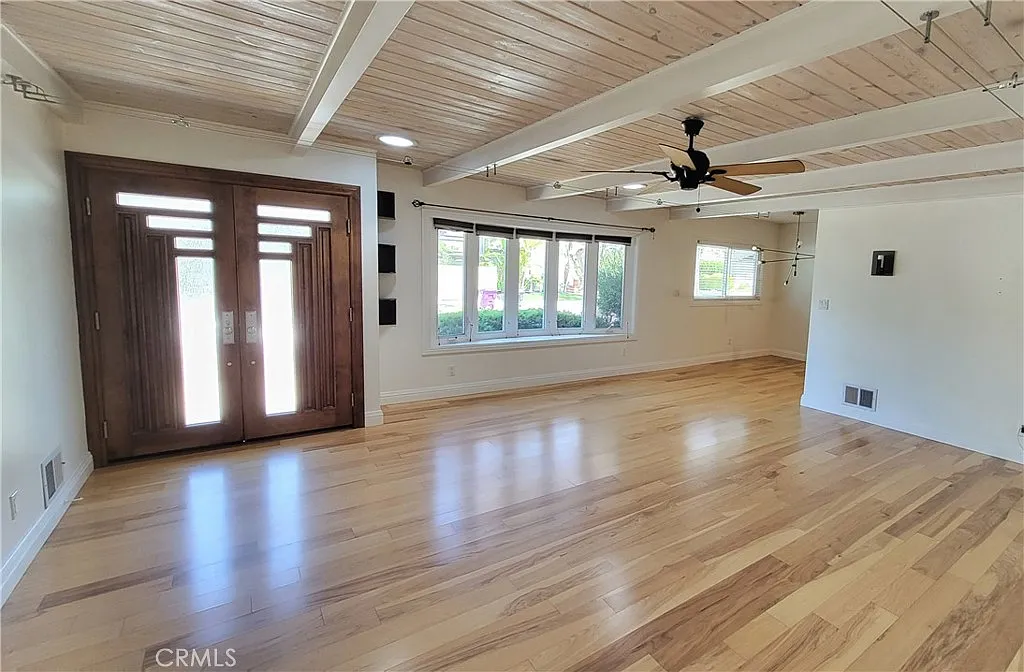 3 bed, 1462 sqft, $4,395 — Photo 4