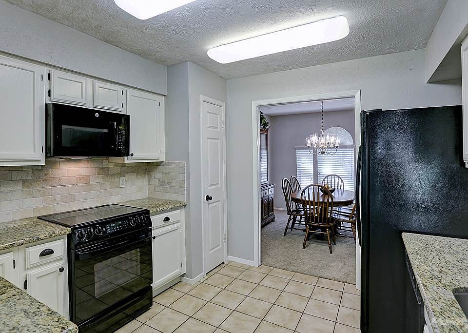 1st image of 1307 Piney Woods Dr