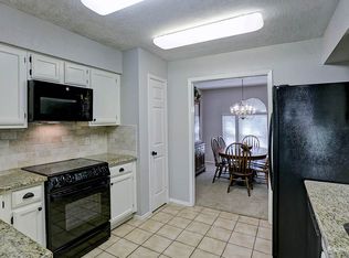 1307 Piney Woods Dr, Friendswood, TX 77546