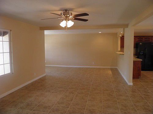 5th image of 2433 W Sweetwater Ave