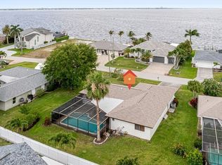 2285 SE 28th St, Cape Coral, FL 33904