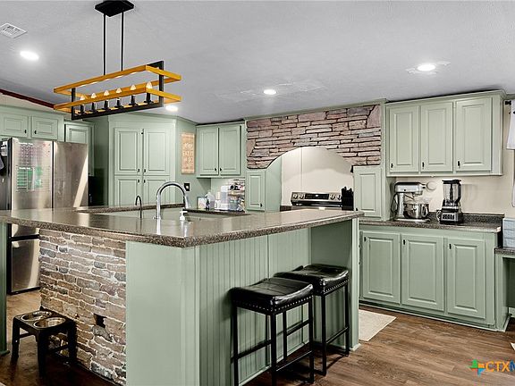 4th image of 2850 Woodrow Center Rd