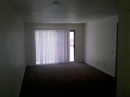 2nd image of 518 Acacia Rd APT 3