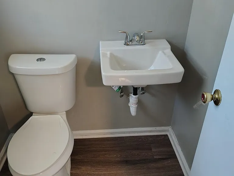 1688 Haywood Ave — Photo 10