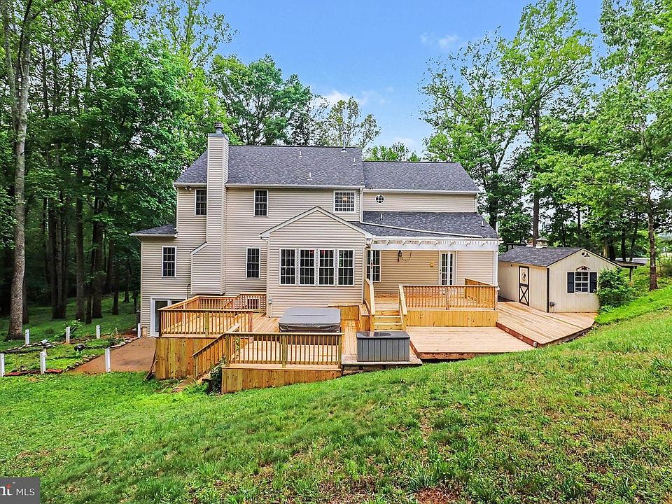 1st image of 13421 Fox Chase Ln