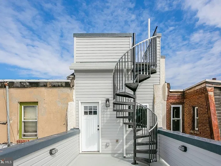 3118 W Montgomery Ave — Photo 16