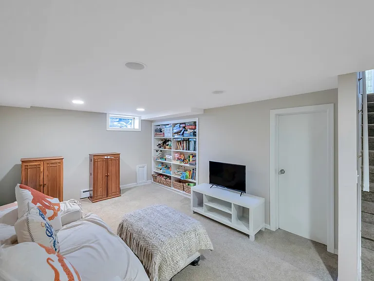 44 Wireless Rd — Photo 20