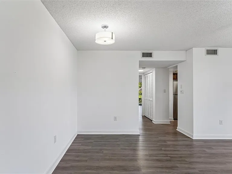 305 Hammock Pine Blvd #305 — Photo 14