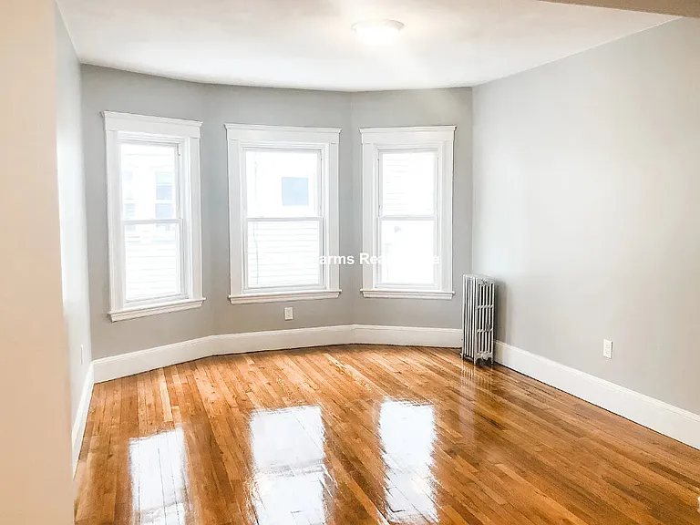 17 Berwick Rd — Photo 7