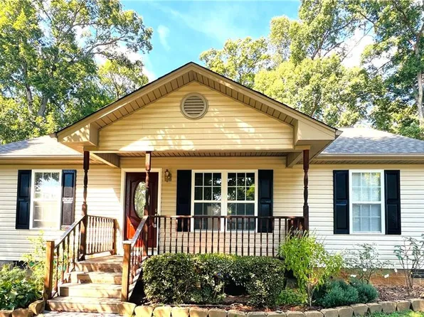 107 A Millikin St, Greensboro, NC 27455