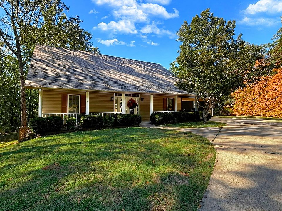 1st image of 54 Cherokee Rd #F