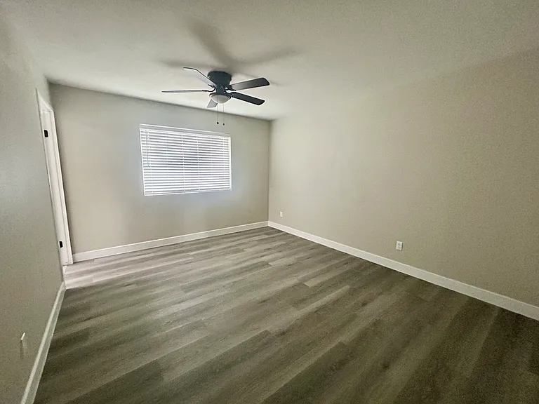 1929 E Alameda Dr — Photo 16