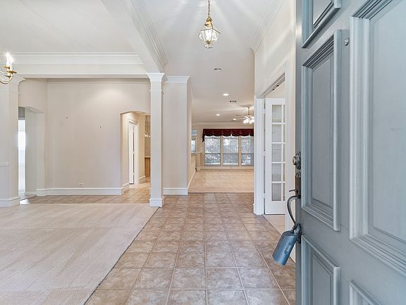 4th image of 6216 Wolf Ridge Dr