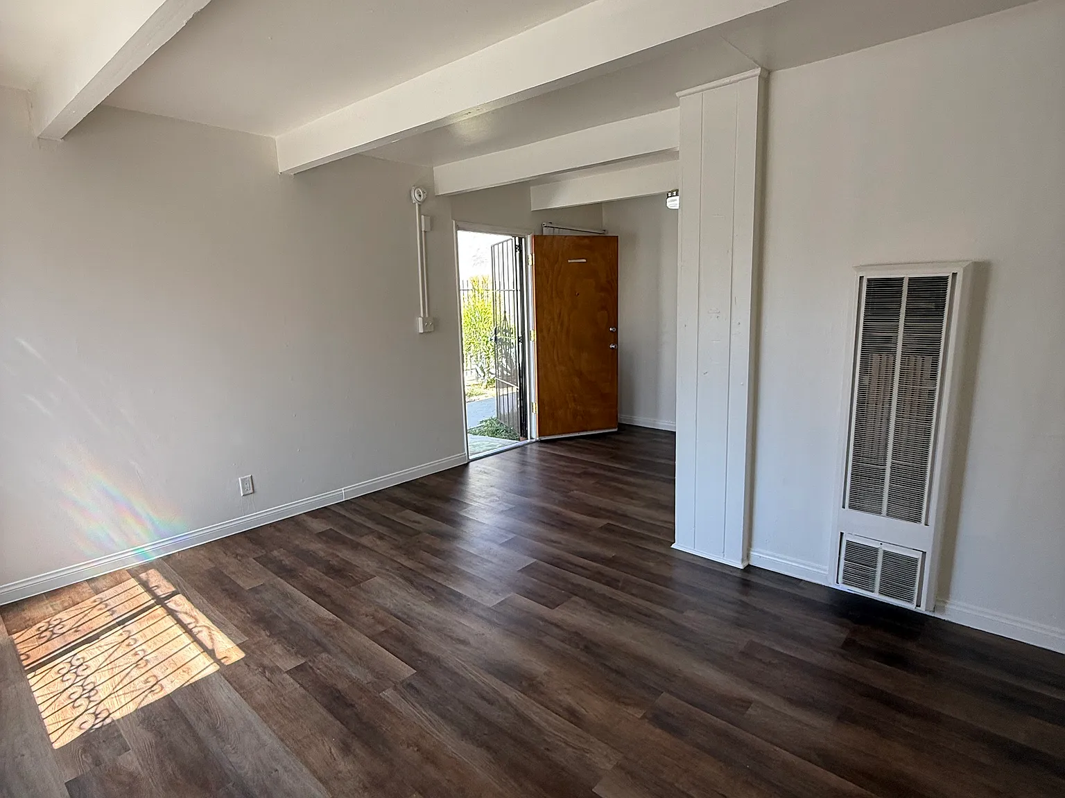 1 bed, $1,599 — Photo 2