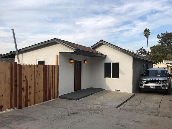2nd image of 2740 Guirado St #2