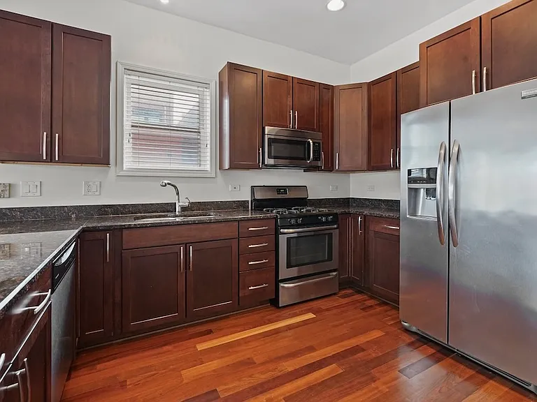 1314 N Wicker Park Ave #2C — Photo 1