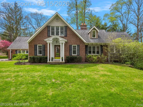 3900 S Ellamae Rd, Oakland, MI 48363
