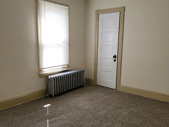 5th image of 43 Miller St Floor 2