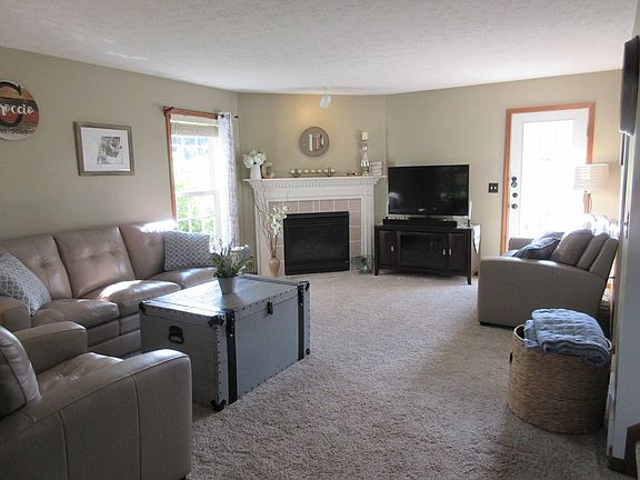 4th image of 535 Township Road 1404