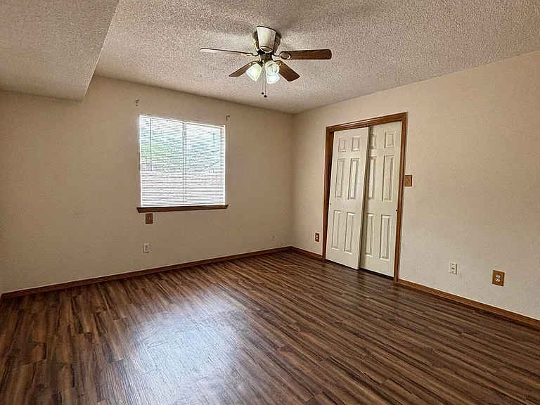 7440 Luz De Lumbre Ave — Photo 9