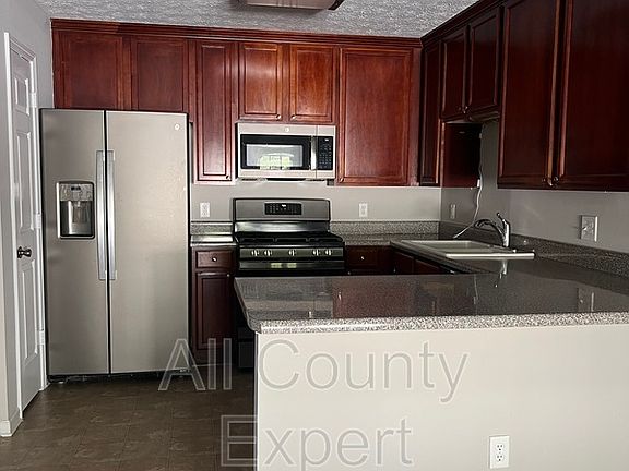 5th image of 5480 Mountain Top Pl
