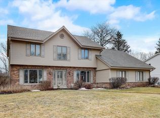 5900 Glen Haven Dr, Greendale, WI 53129