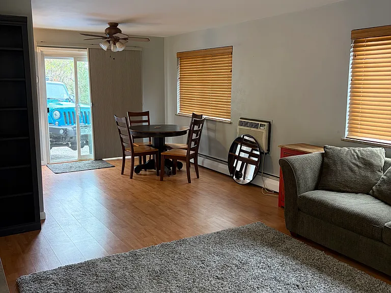 1399 Vance St — Photo 3