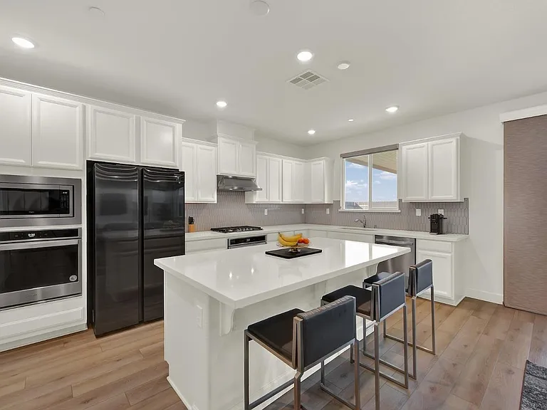 5025 Ellis Godfrey Dr — Photo 8