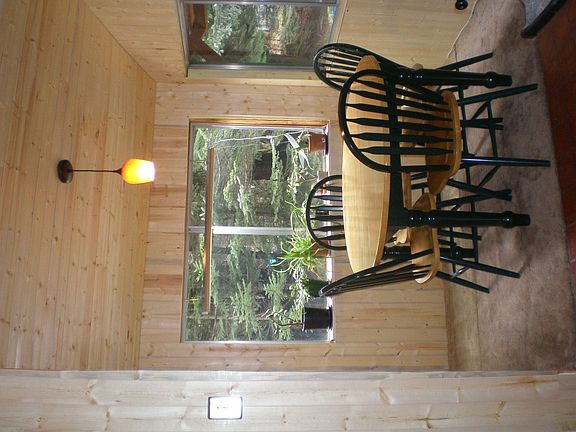 Breakfast nook!