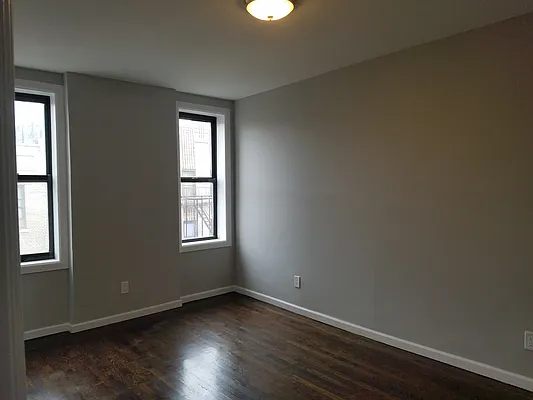 Rented by Lang Realty LLC | media 4